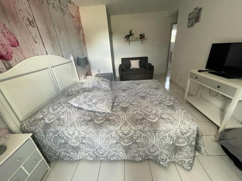 La Margottiere Chez Isa Et Titi Hotel Rians  Kültér fotó